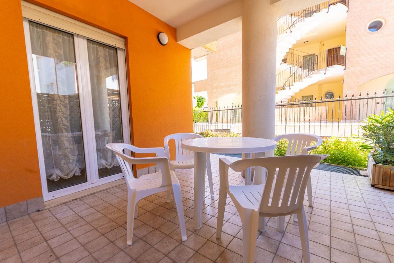 Residence Palazzo Sayonara Торторето Экстерьер фото