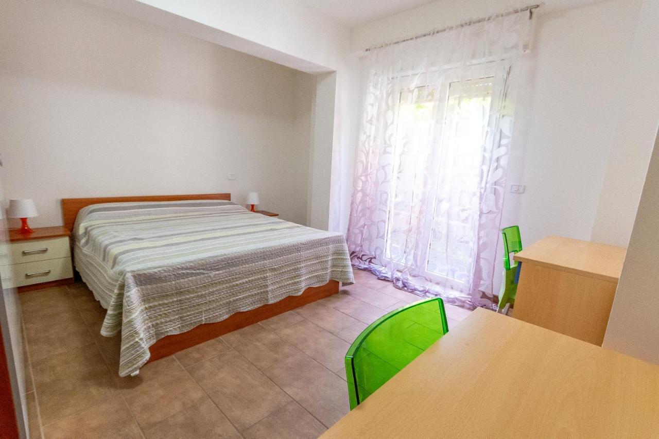 Residence Palazzo Sayonara Торторето Экстерьер фото