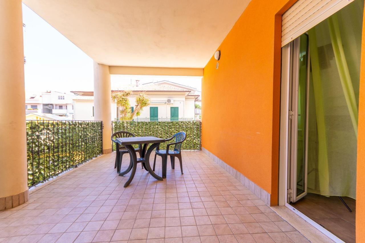 Residence Palazzo Sayonara Торторето Экстерьер фото