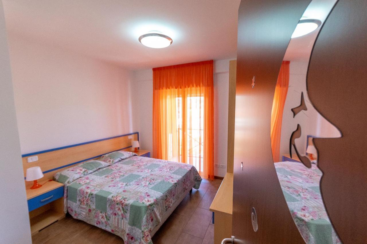 Residence Palazzo Sayonara Торторето Экстерьер фото