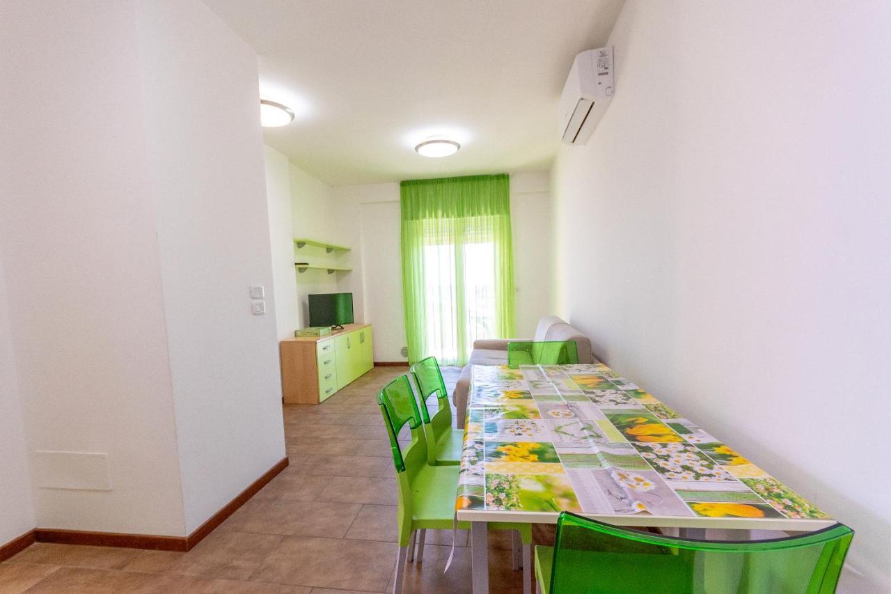Residence Palazzo Sayonara Торторето Экстерьер фото