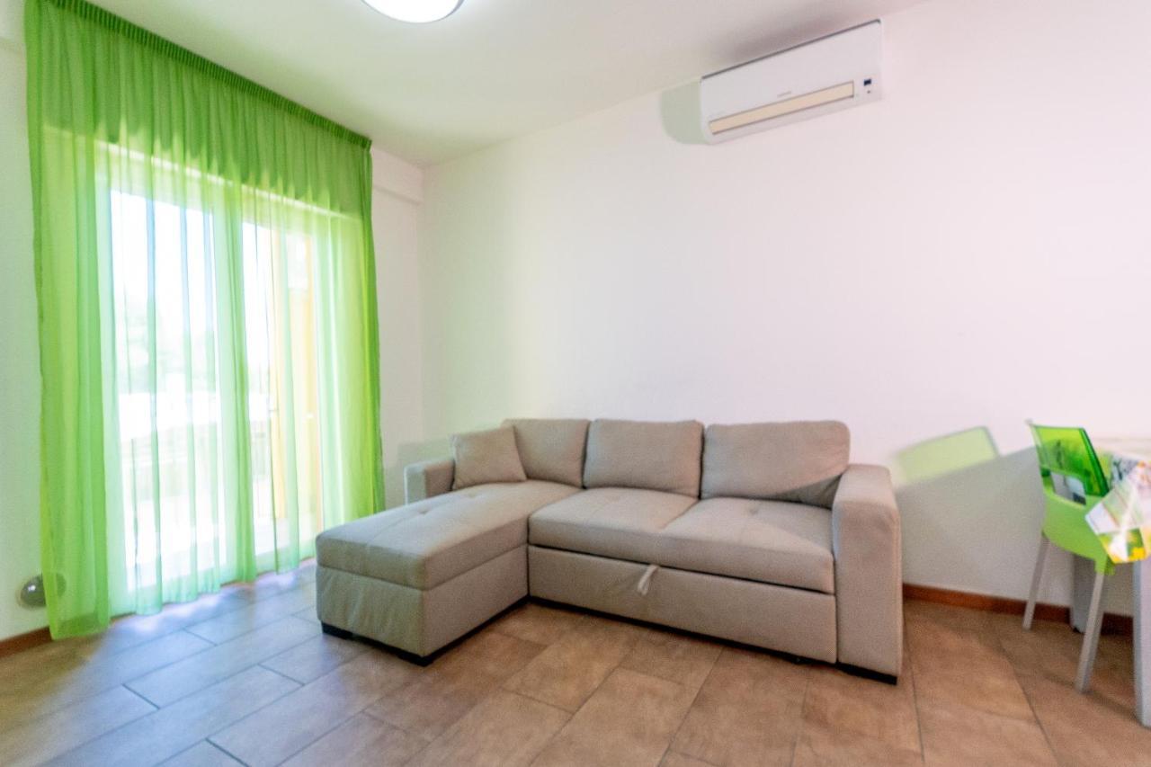 Residence Palazzo Sayonara Торторето Экстерьер фото
